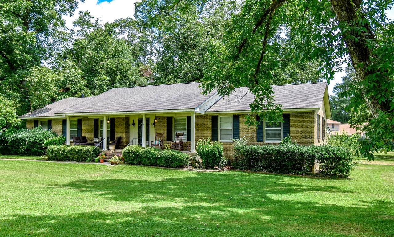 2120 Dobbs Circle - Photo 1