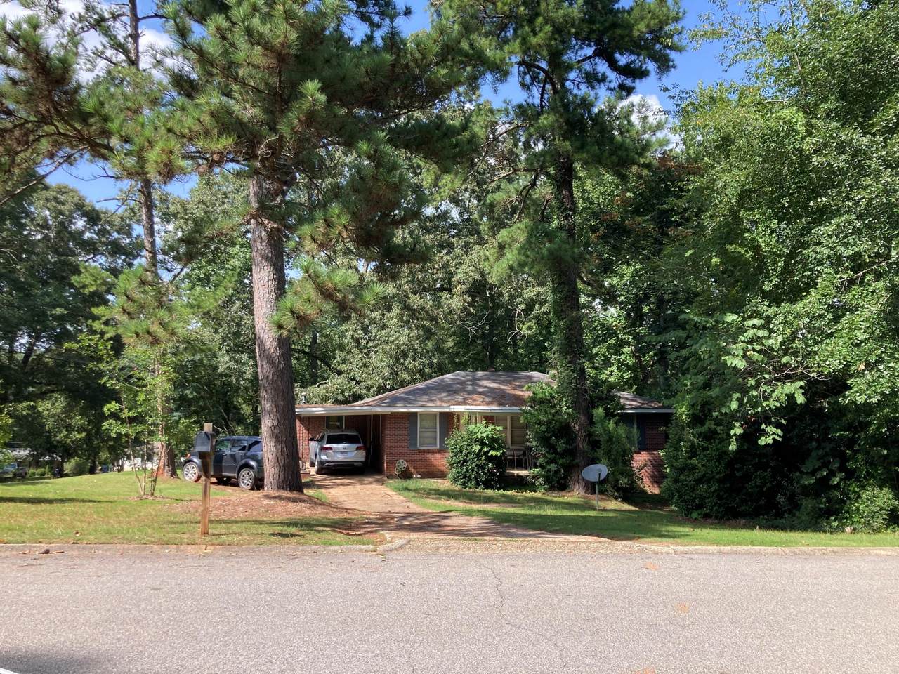 1103 Mckinley Ave - Photo 1
