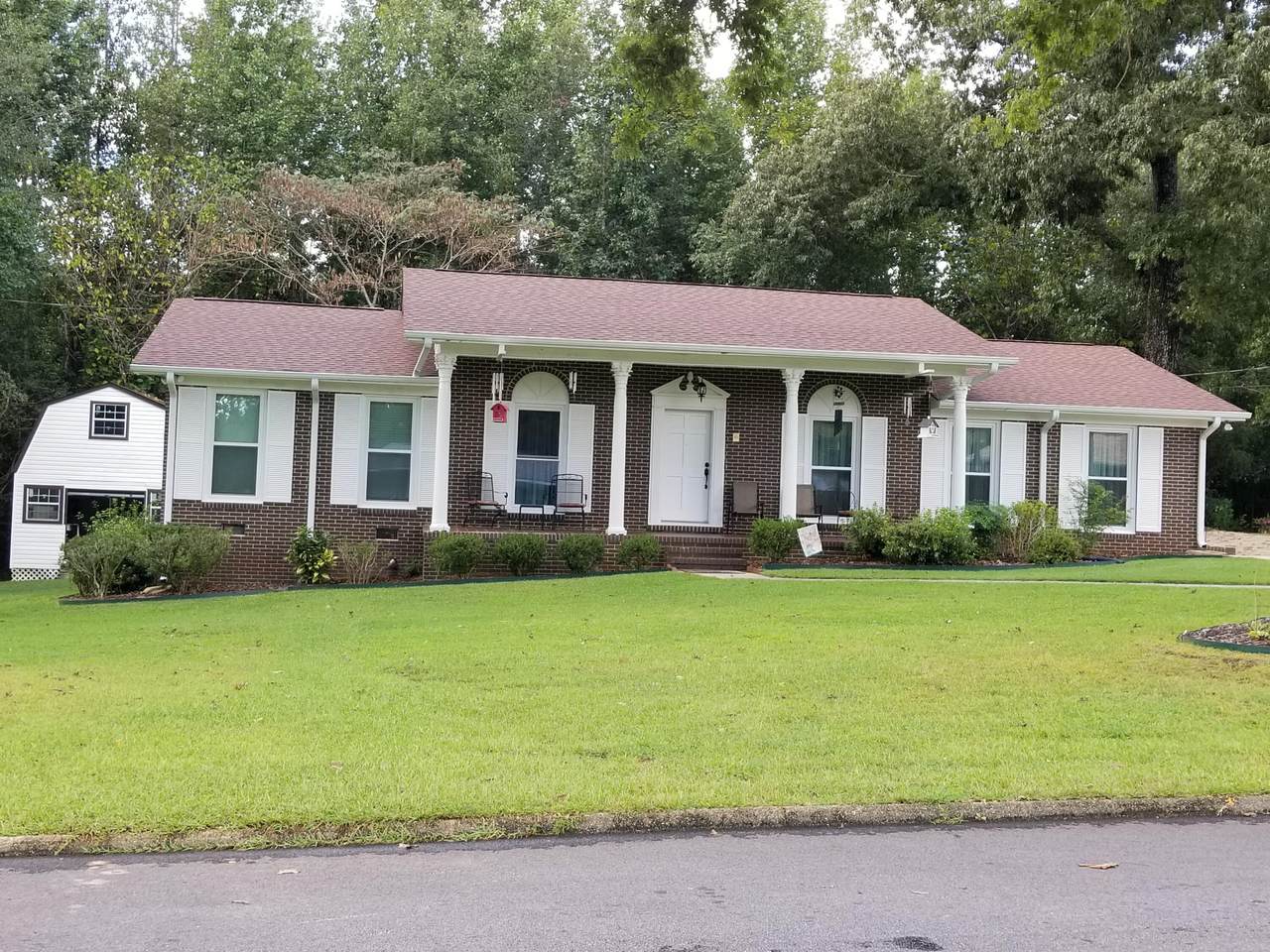 265 Windsor Dr - Photo 1