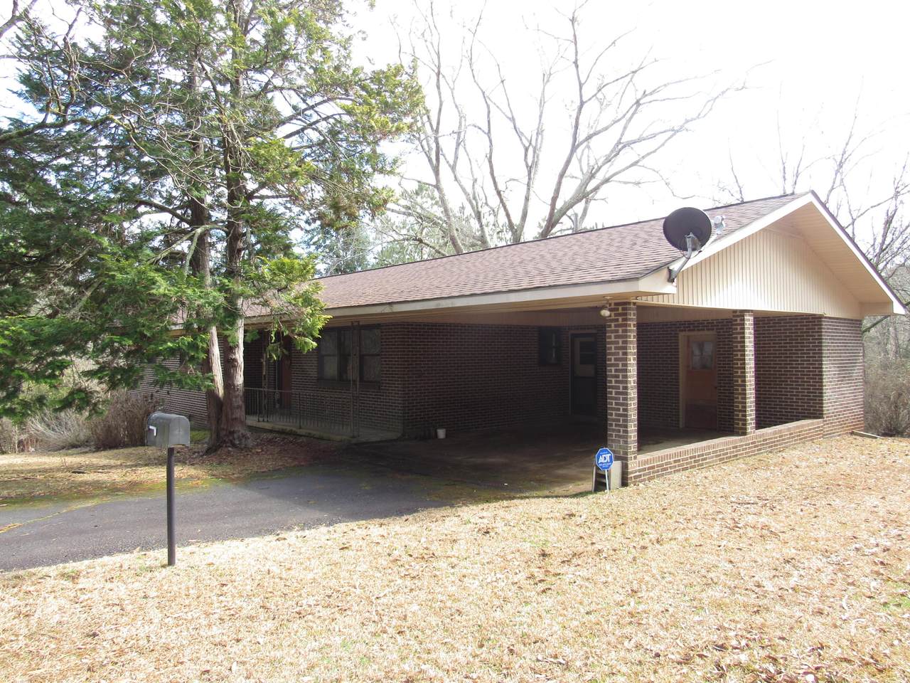 821 Hwy 22 - Photo 1