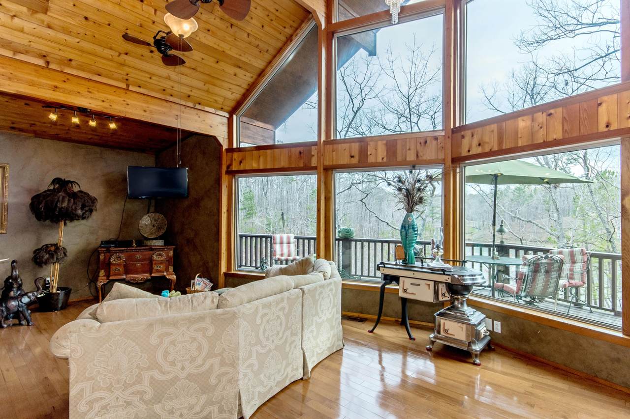 834 Sandy Ln - Photo 1