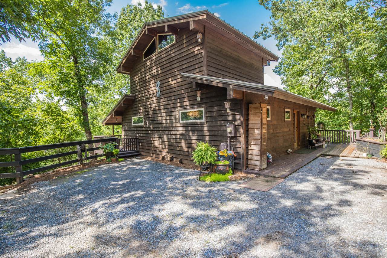 834 Sandy Ln - Photo 1