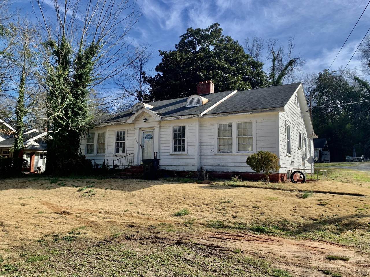 1083 Cherokee Road - Photo 1