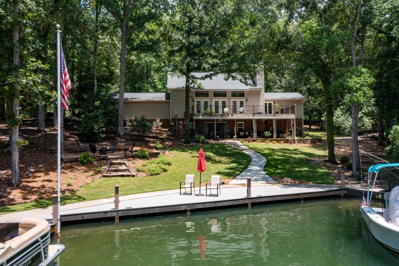 80 Stillwaters Grove - Photo 1