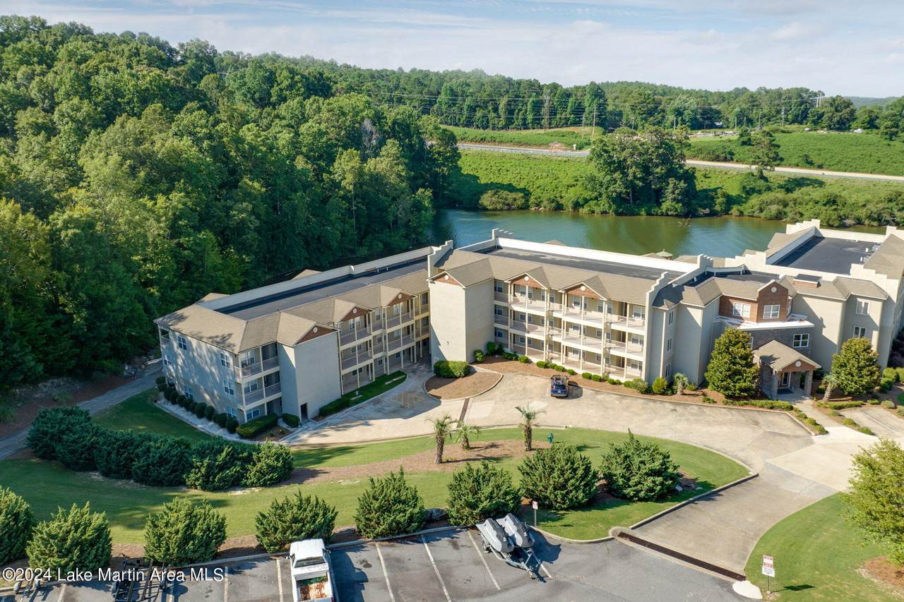 https://bt-photos.global.ssl.fastly.net/lakemartin/1280_boomver_1_24-114-2.jpg