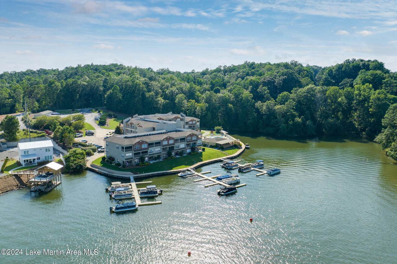 https://bt-photos.global.ssl.fastly.net/lakemartin/1280_boomver_1_24-114-2.jpg