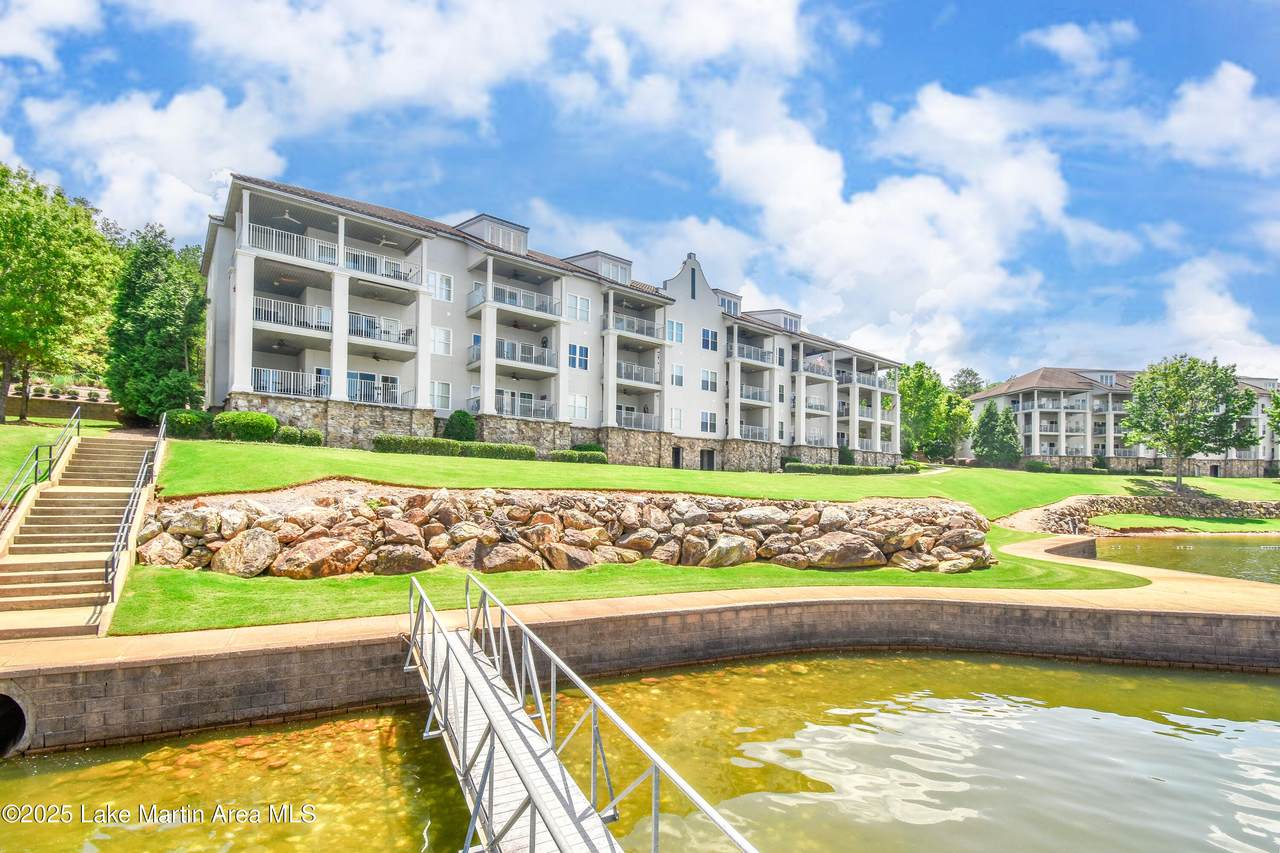 50 Unit 105 Crowne Pointe Rd - Photo 1