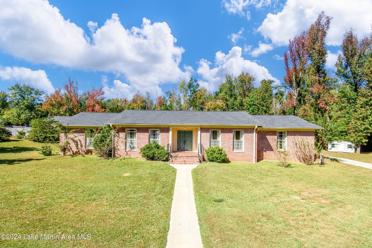 1337 Karen St - Photo 1