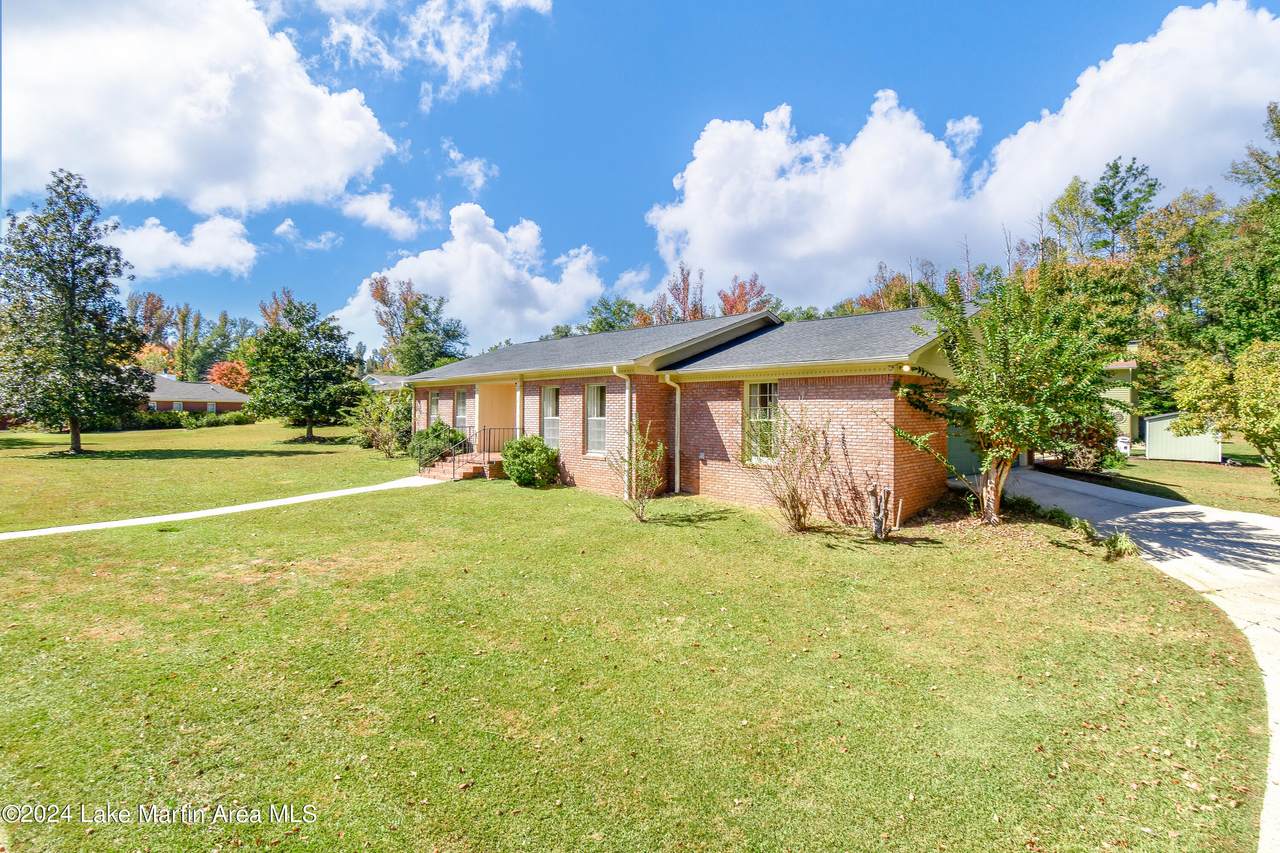 https://bt-photos.global.ssl.fastly.net/lakemartin/1280_boomver_1_25-1716-2.jpg