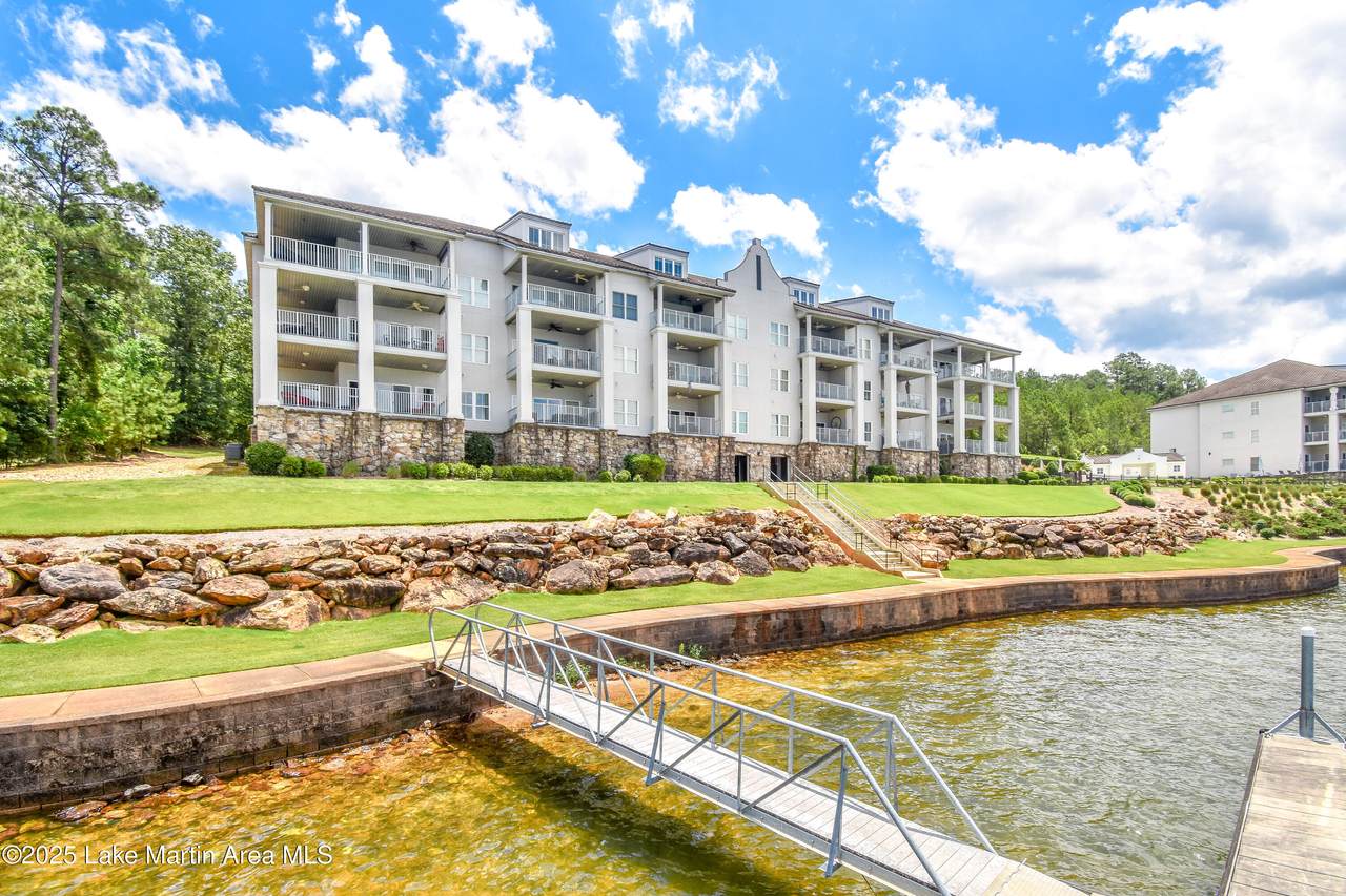 40 Crowne Pointe Unit 101 Rd - Photo 1