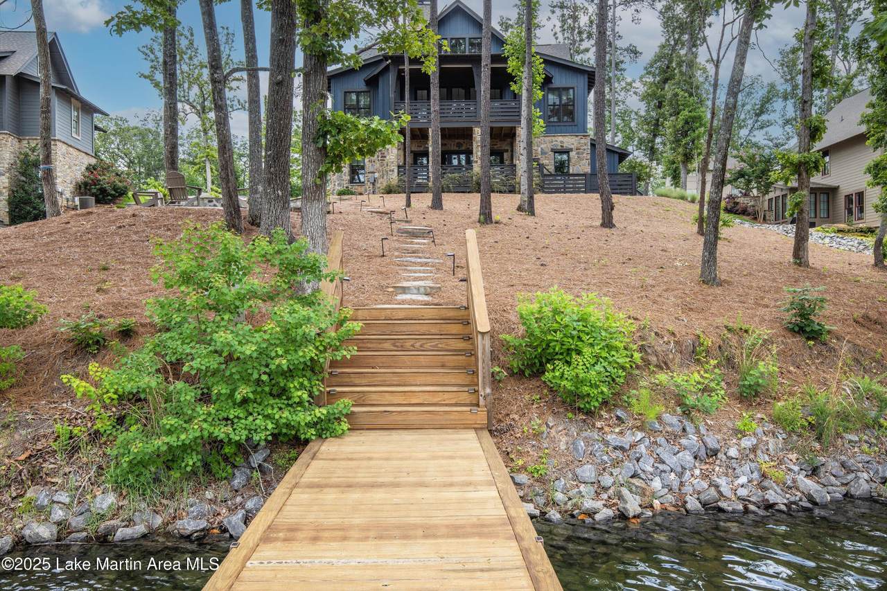 https://bt-photos.global.ssl.fastly.net/lakemartin/1280_boomver_1_25-1812-2.jpg