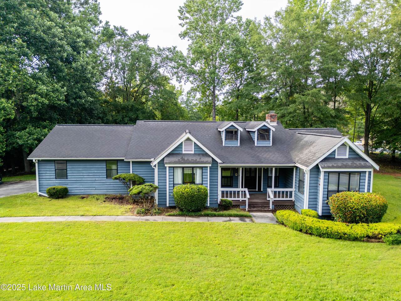 226 Auburn Dr - Photo 1