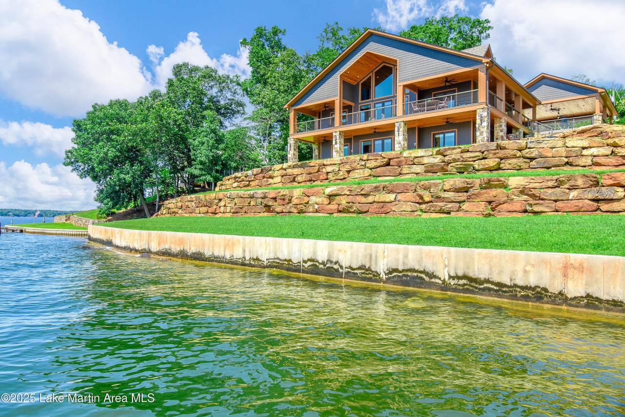 2868 Murray Rd - Photo 1
