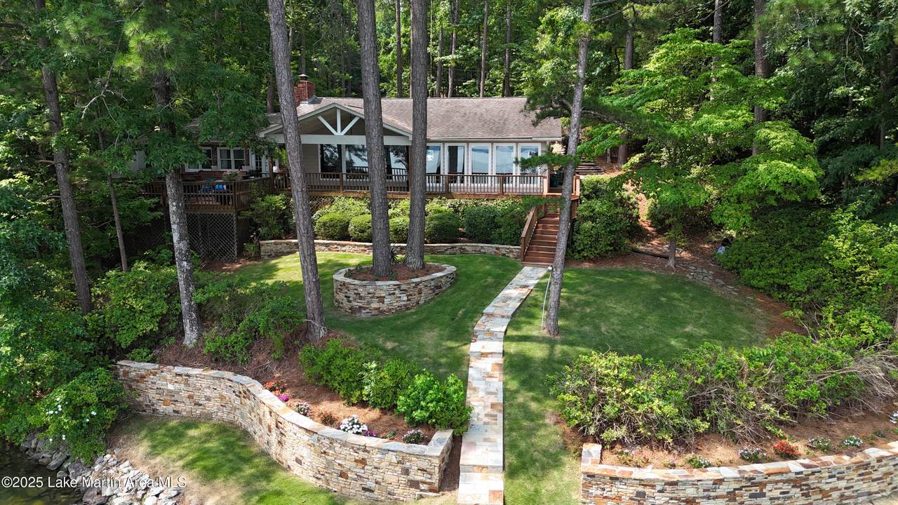 195 Honeysuckle Hill - Photo 1