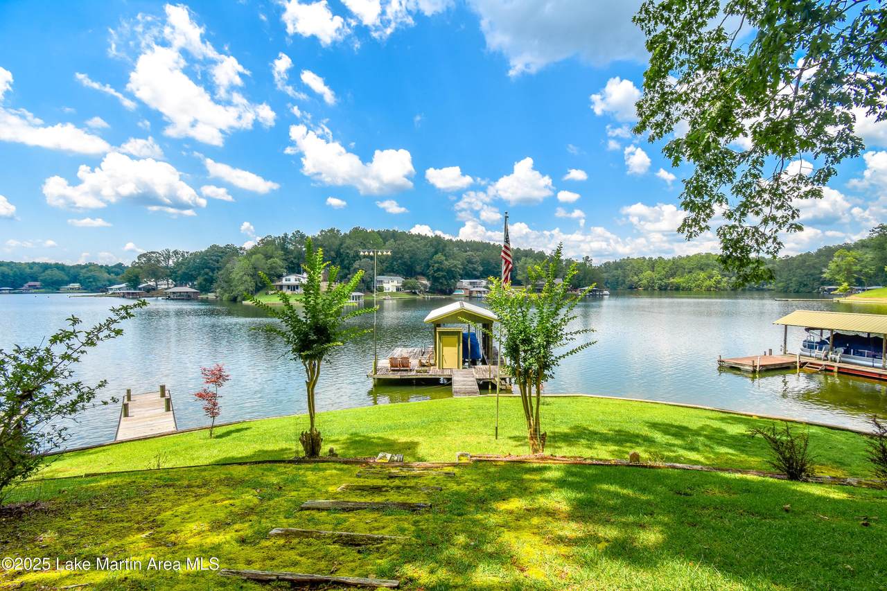 https://bt-photos.global.ssl.fastly.net/lakemartin/1280_boomver_1_25-1912-2.jpg