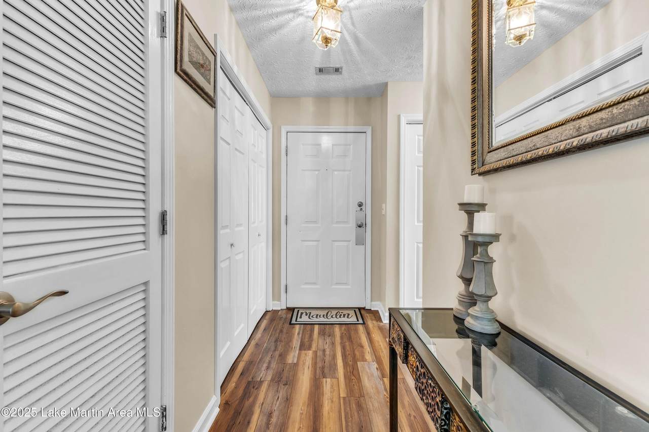 https://bt-photos.global.ssl.fastly.net/lakemartin/1280_boomver_1_25-1930-2.jpg
