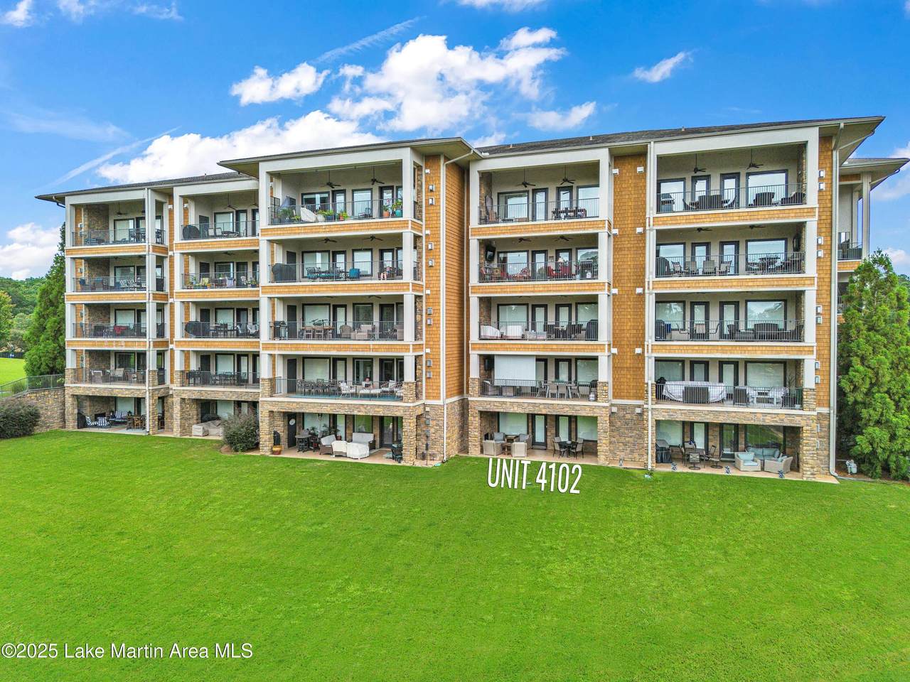 44 Stoneview Summit #4102 - Photo 1