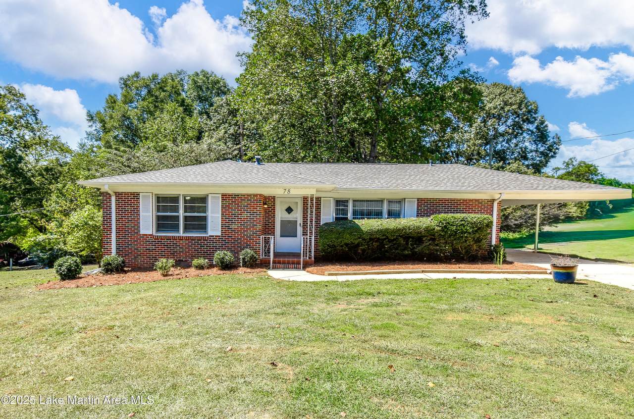 78 Fairlane Dr - Photo 1