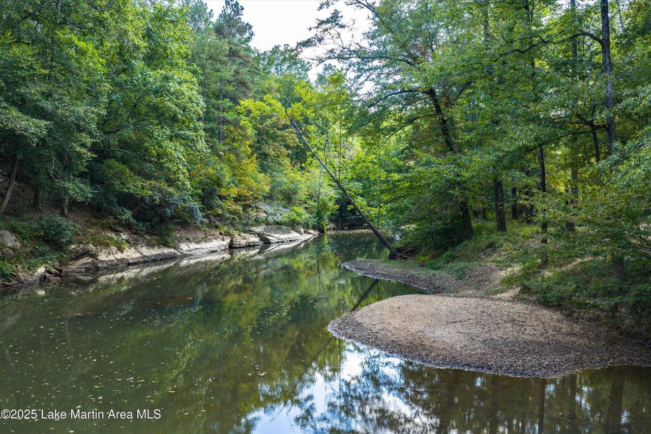  Sandpit Rd - Photo 1