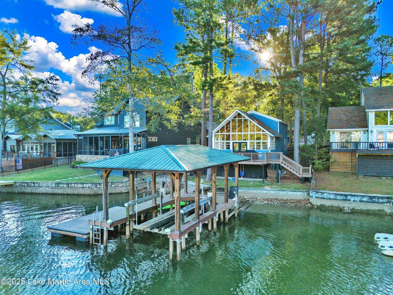 242 4th Retreat - Photo 1