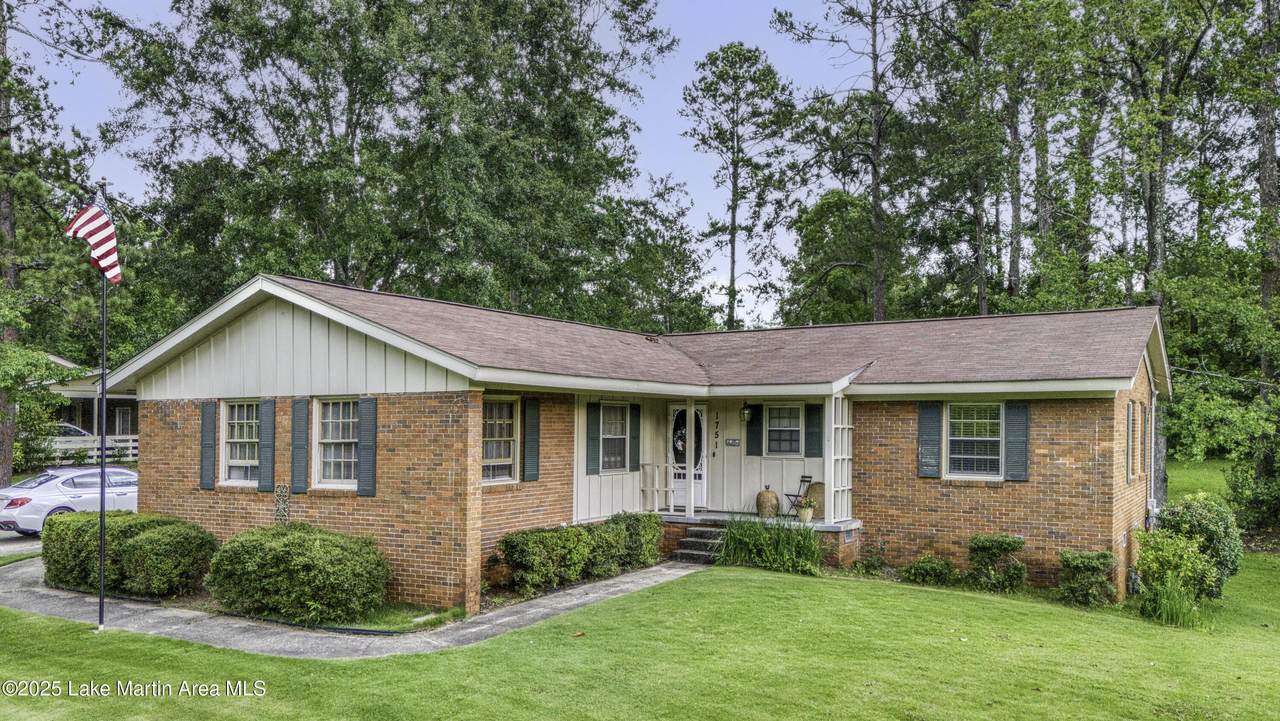 1751 Clubview Dr - Photo 1