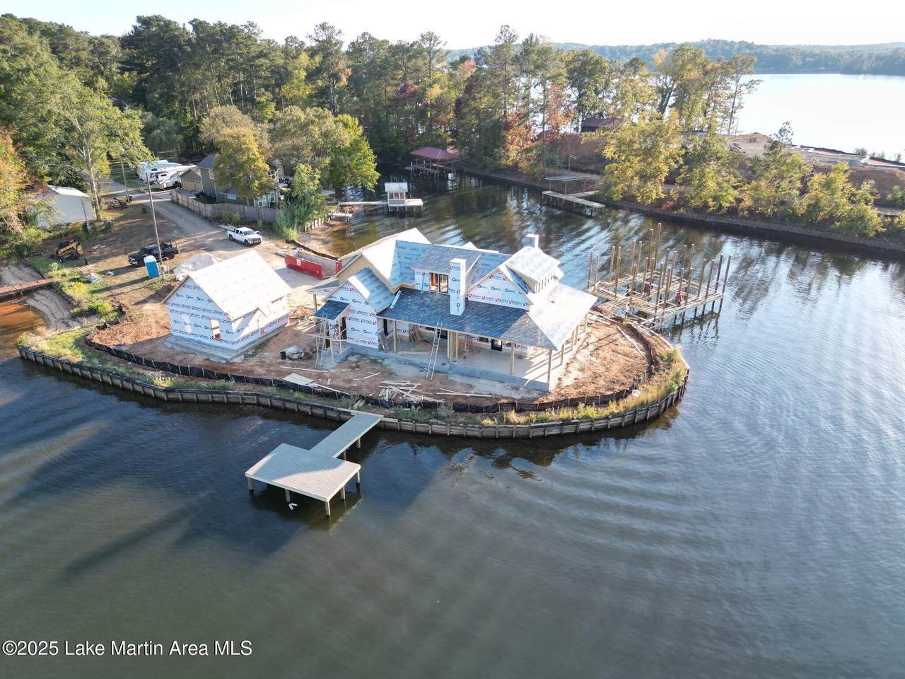 300 Tahiti Trl - Photo 1