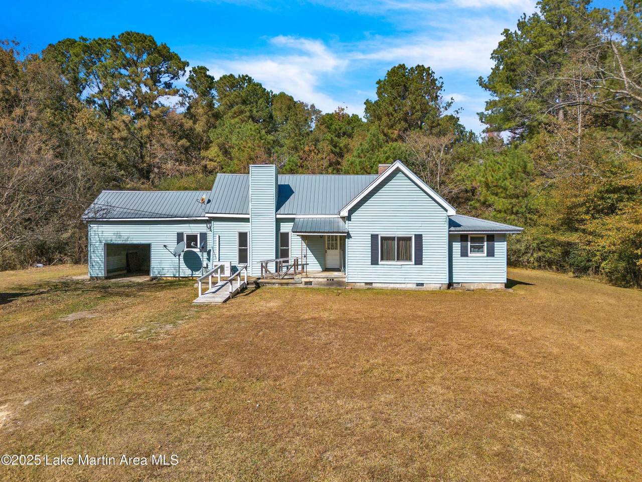 1654 Tank Rd - Photo 1