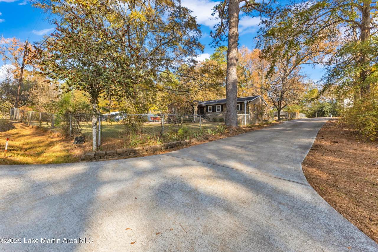 https://bt-photos.global.ssl.fastly.net/lakemartin/1280_boomver_1_25-2438-2.jpg