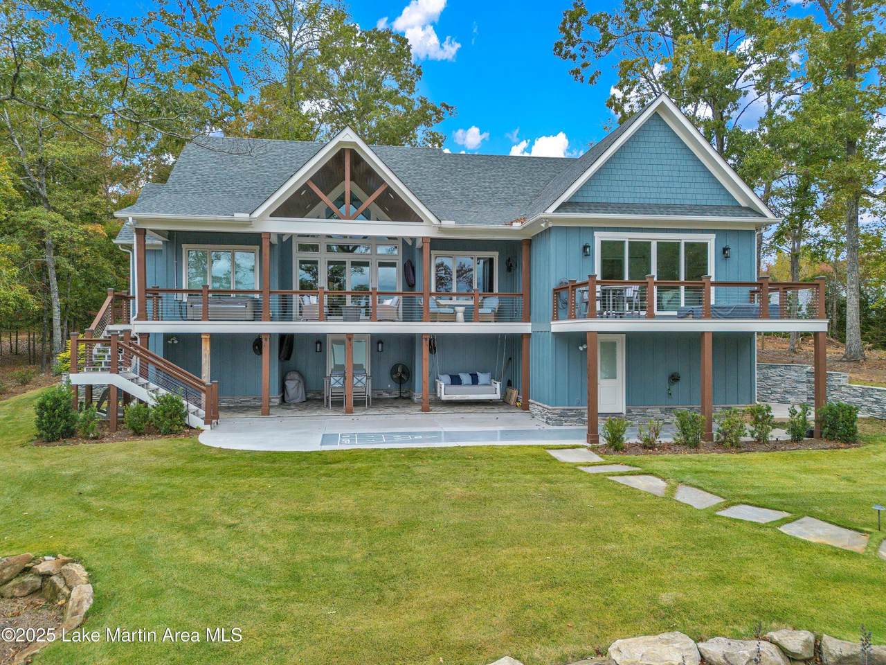 578 Emerald Shores Pkwy - Photo 1