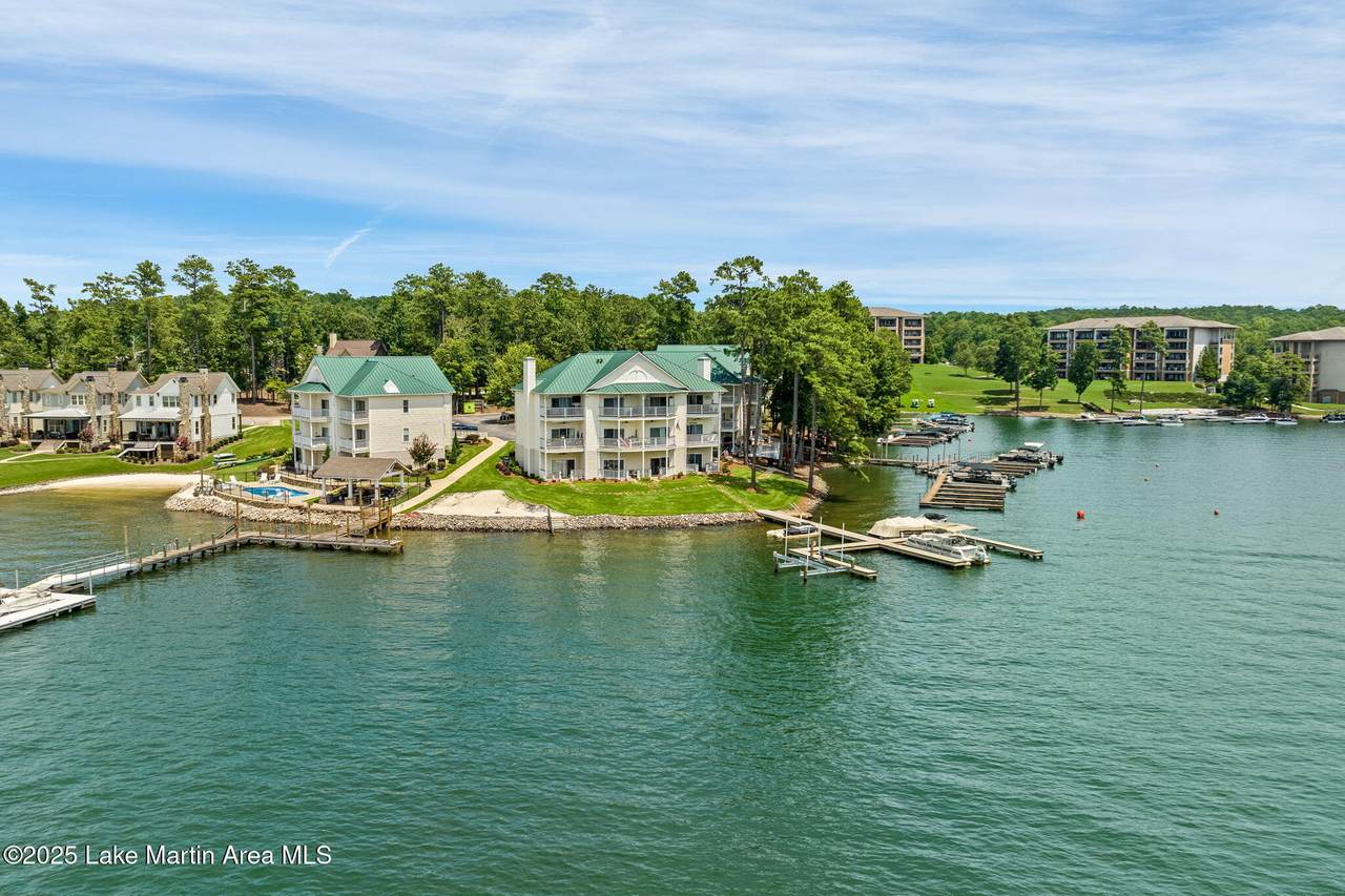 https://bt-photos.global.ssl.fastly.net/lakemartin/1280_boomver_1_25-314-2.jpg