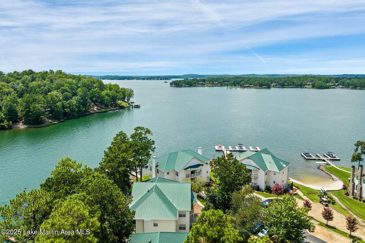 https://bt-photos.global.ssl.fastly.net/lakemartin/1280_boomver_1_25-314-2.jpg