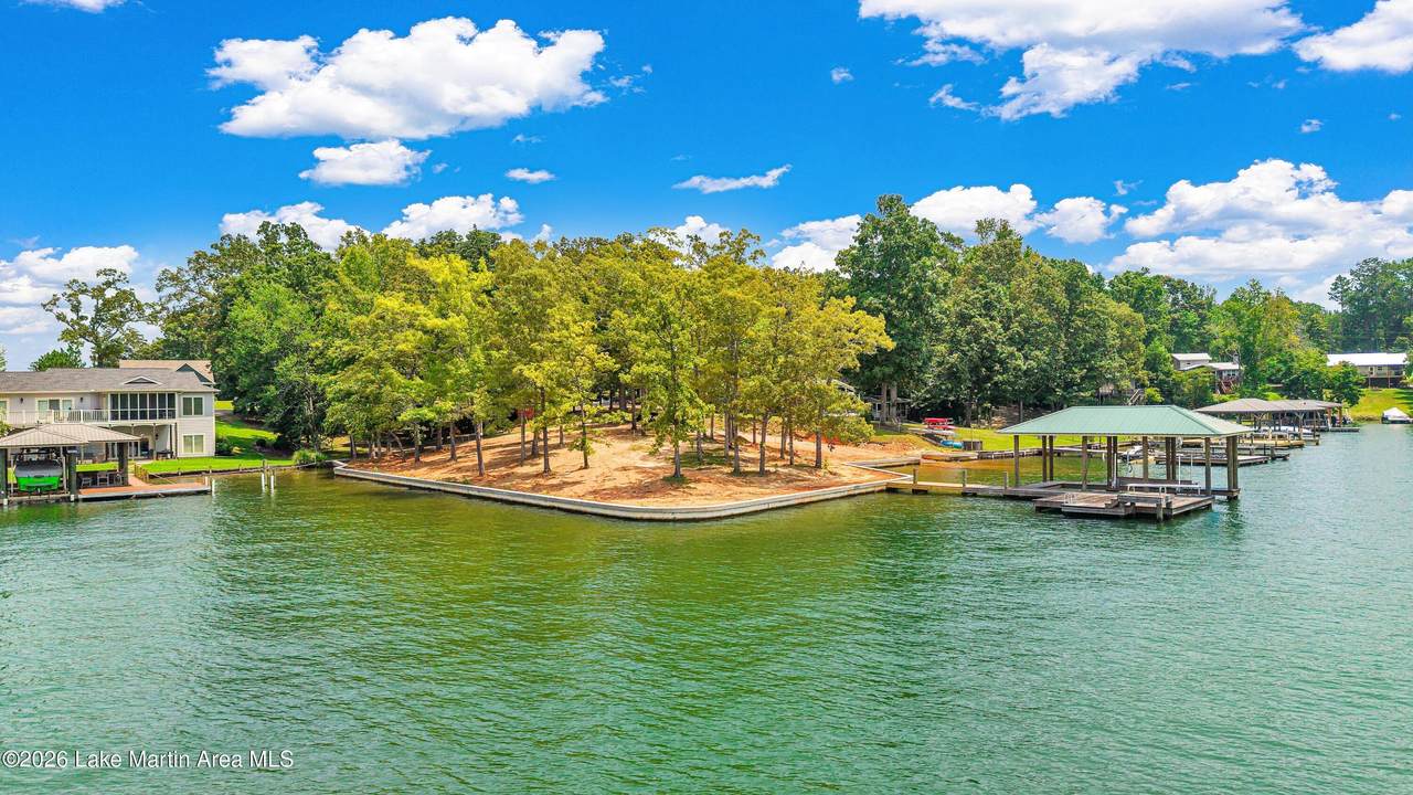 https://bt-photos.global.ssl.fastly.net/lakemartin/1280_boomver_1_26-1060-2.jpg