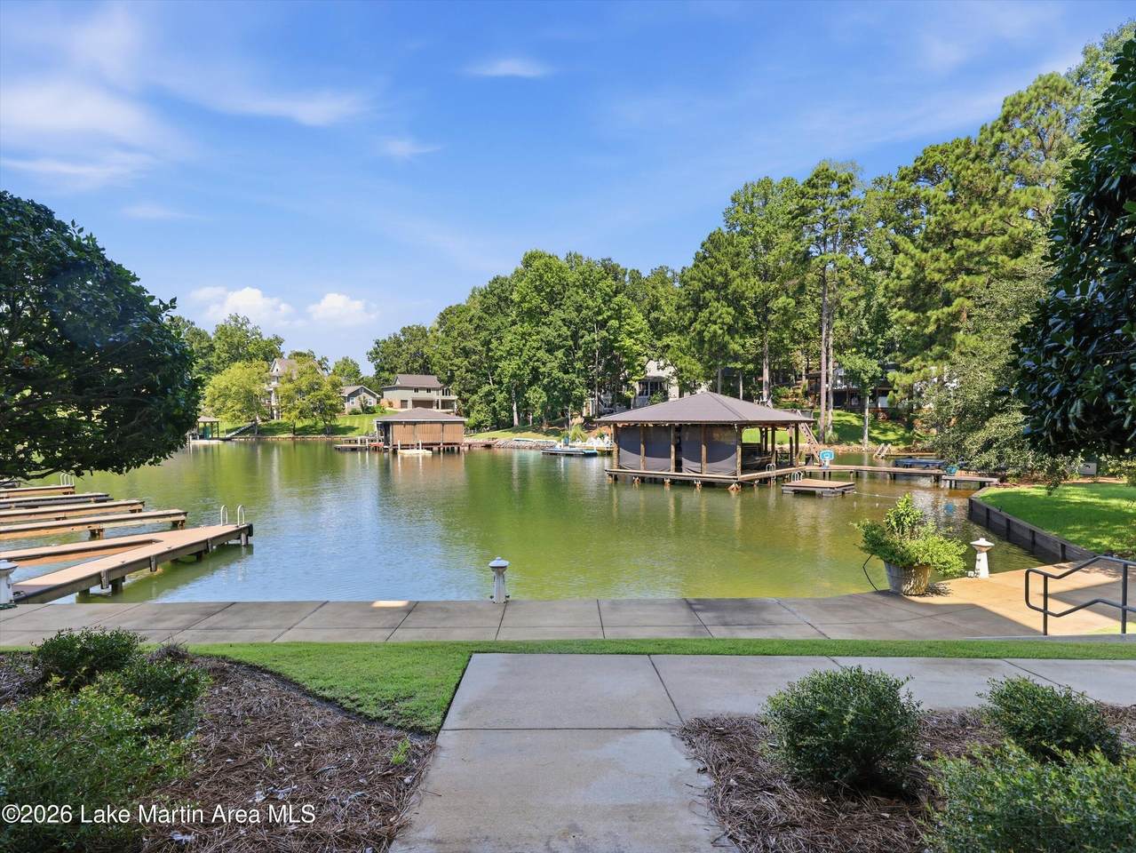 https://bt-photos.global.ssl.fastly.net/lakemartin/1280_boomver_1_26-1062-2.jpg