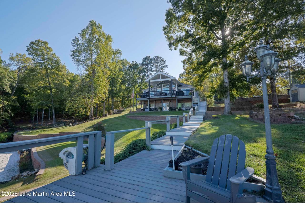 https://bt-photos.global.ssl.fastly.net/lakemartin/1280_boomver_1_26-180-2.jpg
