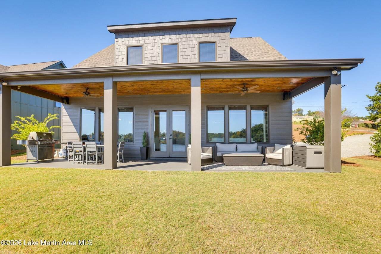 242 Williams Rd - Photo 1
