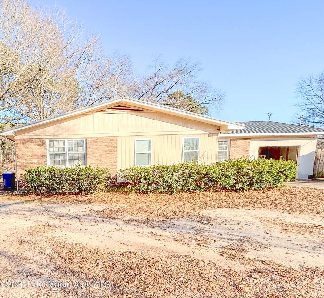 https://bt-photos.global.ssl.fastly.net/lakemartin/1280_boomver_1_26-222-2.jpg