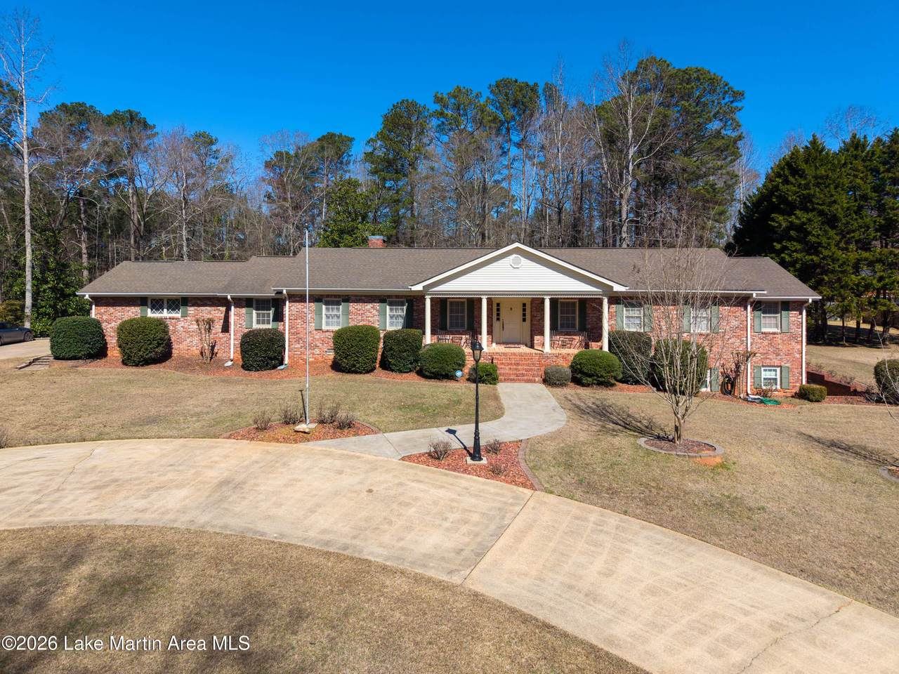 460 Auburn Dr - Photo 1