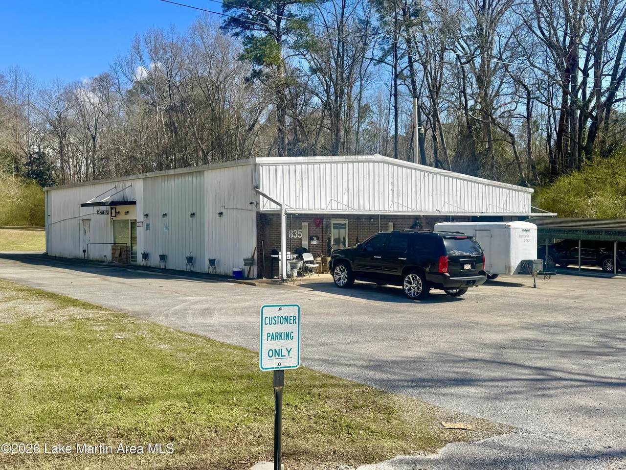 835 Marshall St - Photo 1