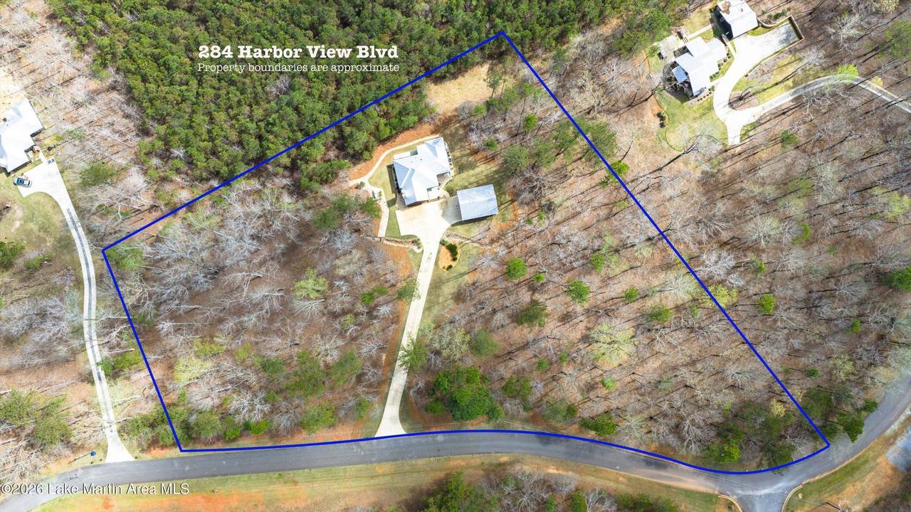 https://bt-photos.global.ssl.fastly.net/lakemartin/1280_boomver_1_26-365-2.jpg