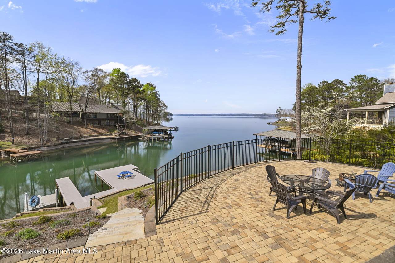 https://bt-photos.global.ssl.fastly.net/lakemartin/1280_boomver_1_26-376-2.jpg