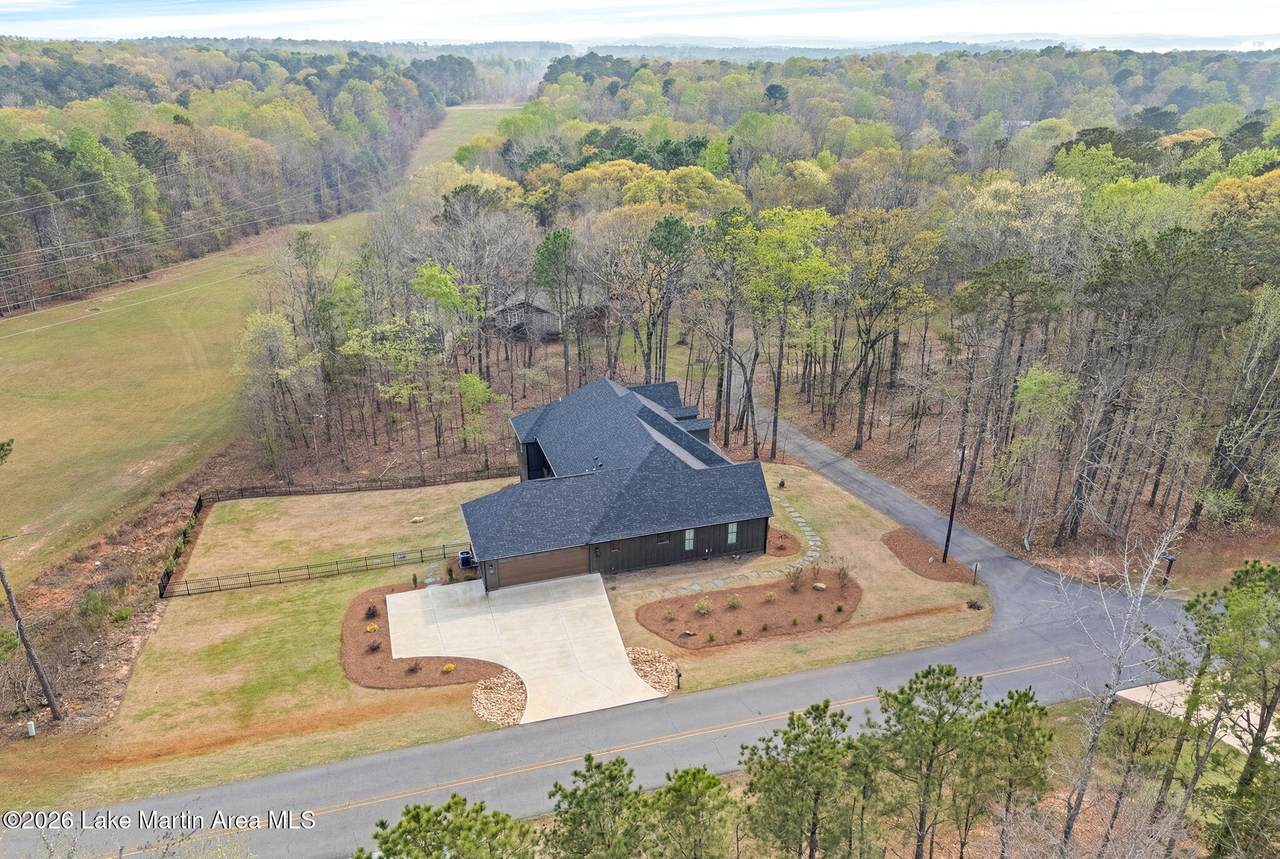 https://bt-photos.global.ssl.fastly.net/lakemartin/1280_boomver_1_26-395-2.jpg