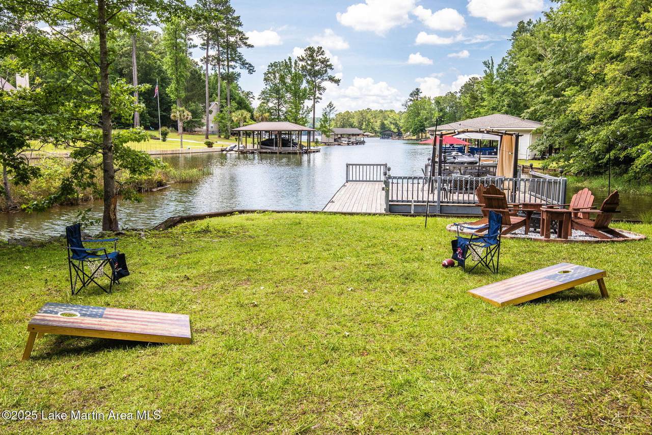 https://bt-photos.global.ssl.fastly.net/lakemartin/1280_boomver_1_26-405-2.jpg