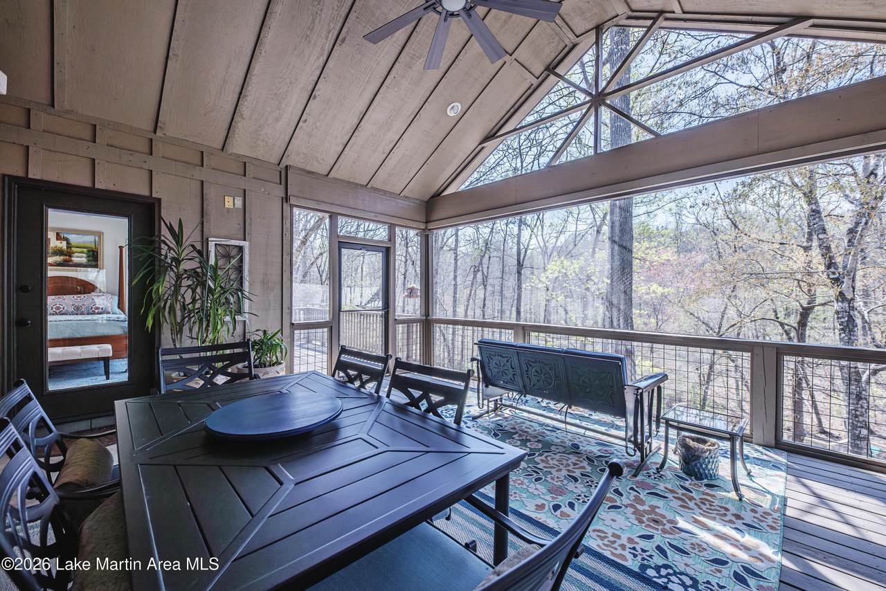 https://bt-photos.global.ssl.fastly.net/lakemartin/1280_boomver_1_26-419-2.jpg