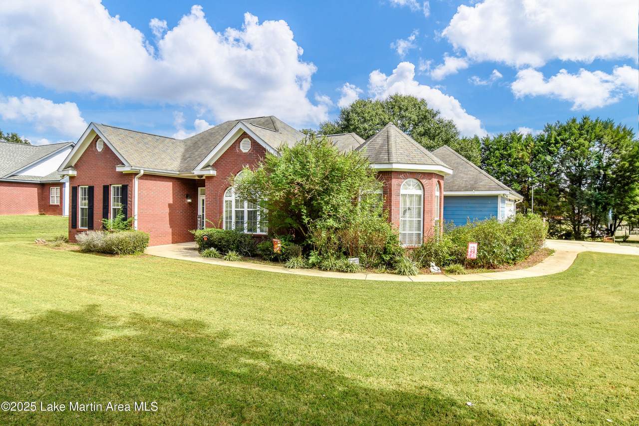 https://bt-photos.global.ssl.fastly.net/lakemartin/1280_boomver_1_26-421-2.jpg