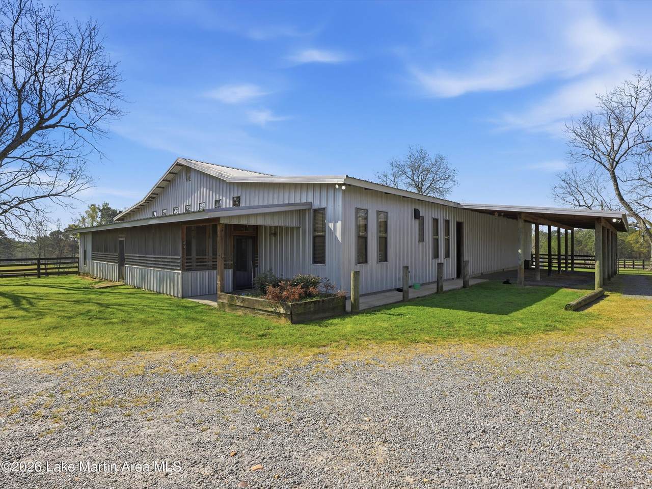 https://bt-photos.global.ssl.fastly.net/lakemartin/1280_boomver_1_26-424-2.jpg