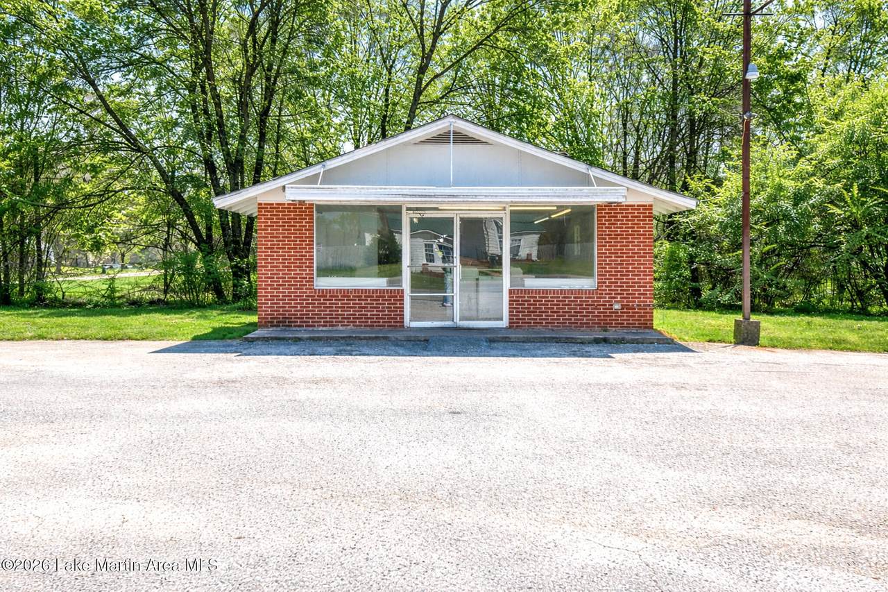 3724 Notasulga Rd - Photo 1
