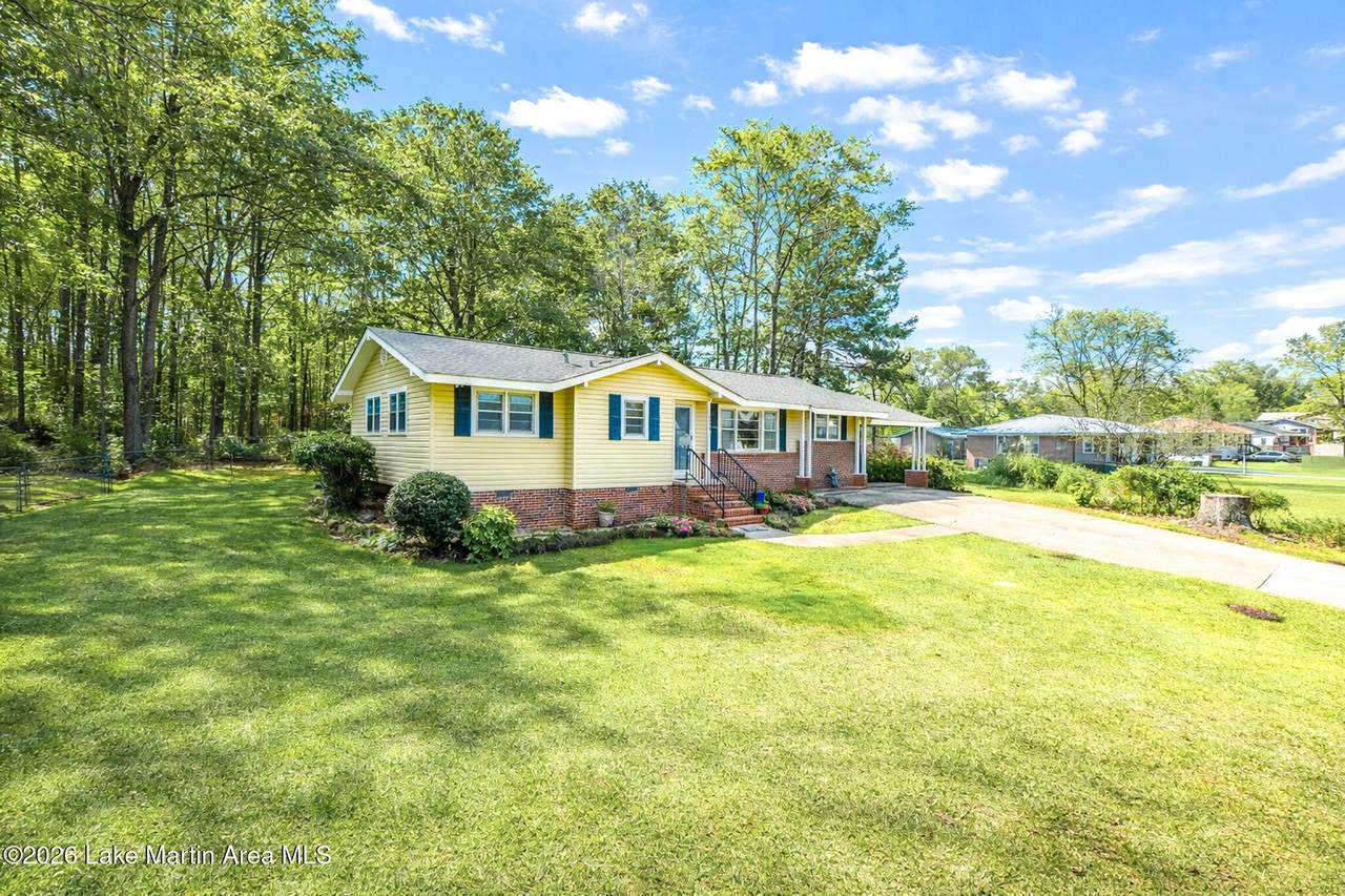 https://bt-photos.global.ssl.fastly.net/lakemartin/1280_boomver_1_26-436-2.jpg
