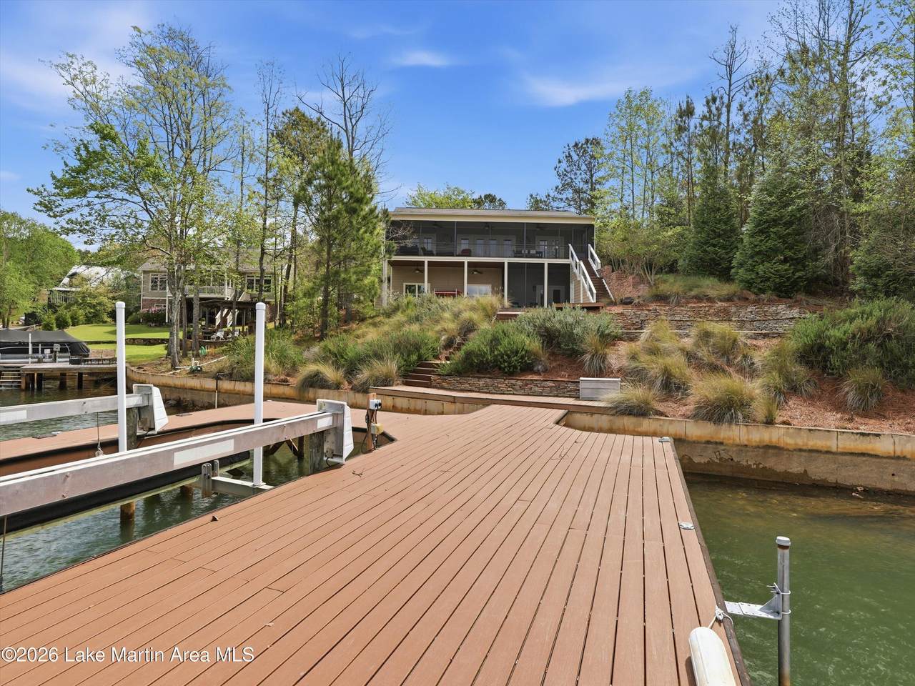 https://bt-photos.global.ssl.fastly.net/lakemartin/1280_boomver_2_26-465-2.jpg