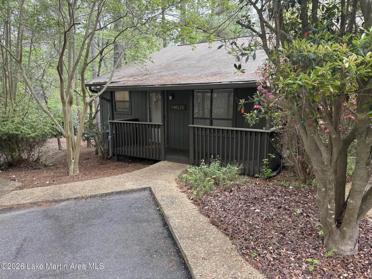 https://bt-photos.global.ssl.fastly.net/lakemartin/1280_boomver_1_26-470-2.jpg