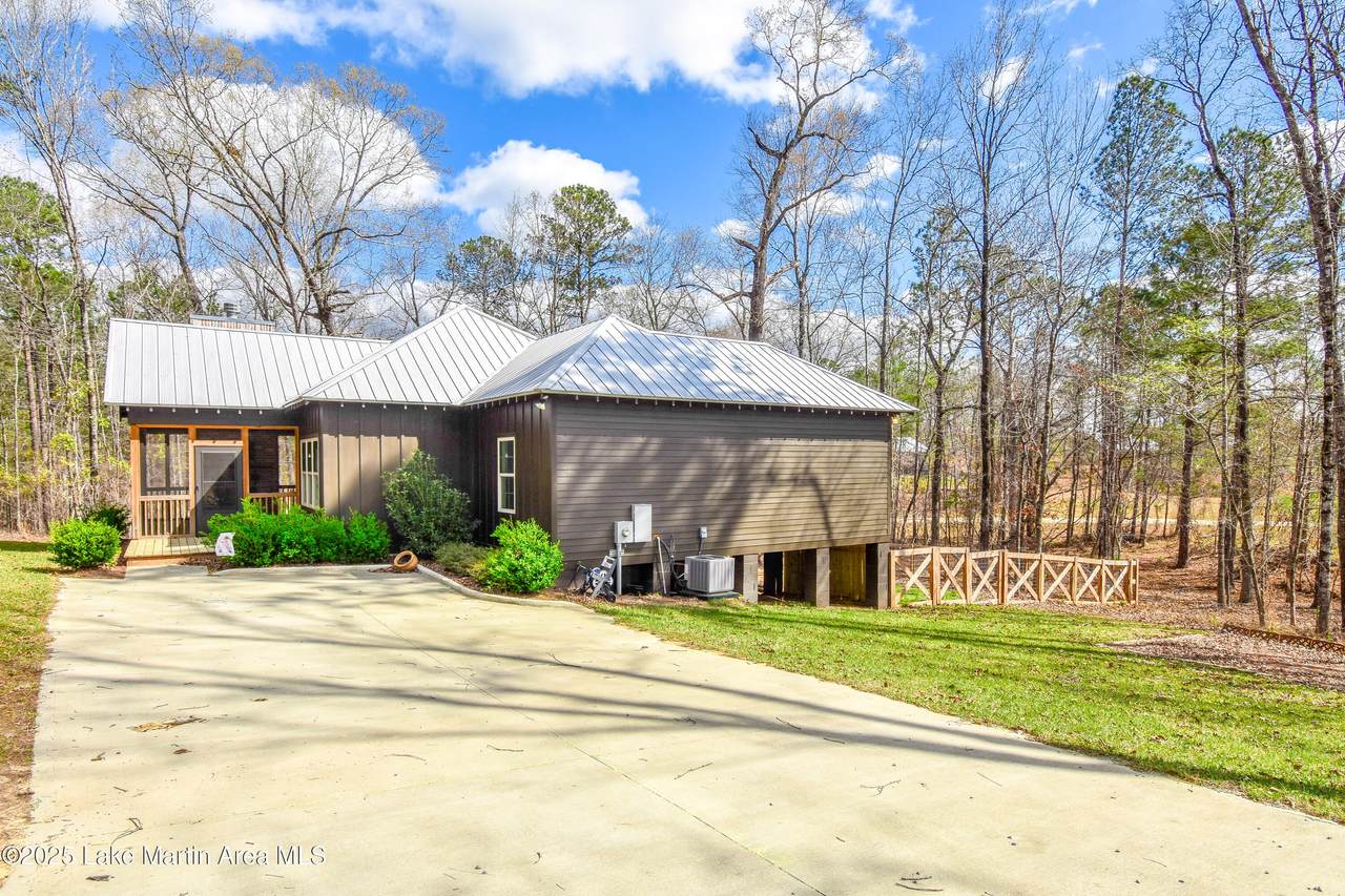 https://bt-photos.global.ssl.fastly.net/lakemartin/1280_boomver_1_26-50-2.jpg